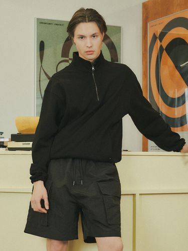 Curved Anorak Sweatshirt [Black] - HALBKREIS LAYOUT - Modalova