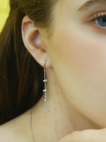 Mini Pearl Drop One-touch Earrings ( Silver 925 ) - Shertz - Modalova