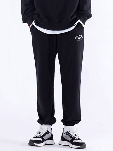 Club Ivy Wide Sweatpants [4colors] - GHOST REPUBLIC - Modalova