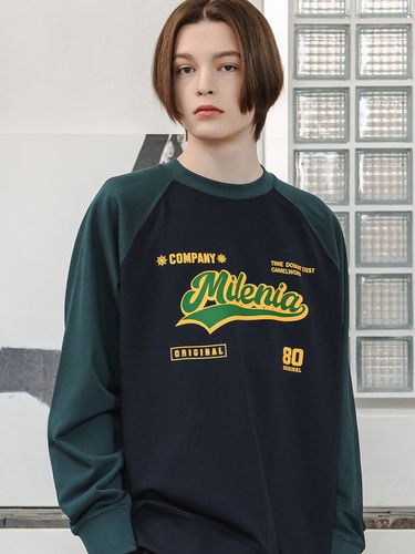 Millennium Original Raglan Sweatshirt () - CAMELWORK - Modalova