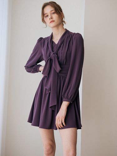 Elegance Ribbon Short Dress _ - We’Dee - Modalova