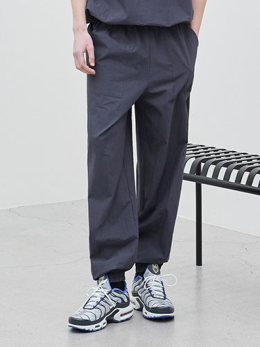 Set-Up Jogger Pants (Dark Grey) - CITYBREEZE - Modalova