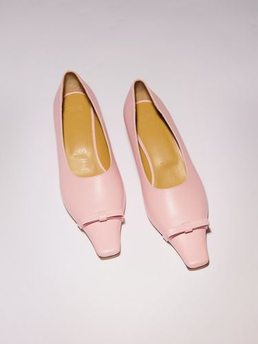 Pointed Kitten Heels (Ribbon)_Baby Pink Plain - MARGESHERWOOD - Modalova