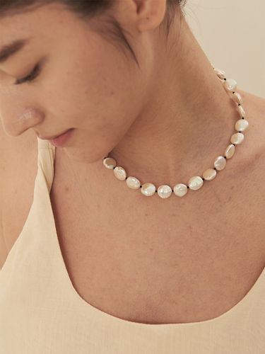 Circle Natural Pearl Necklace - XPIER - Modalova