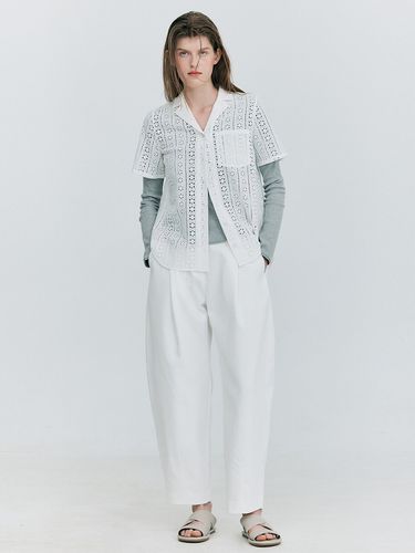 Eyelet Half Shirt_White - WNDERKAMMER - Modalova