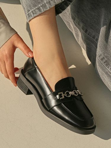 Stable Chain Loafer - LOWFLOW - Modalova