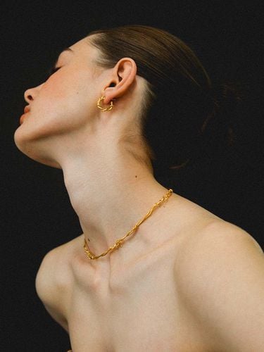 Essential Line 01N Necklace_ Gold - OOZE - Modalova