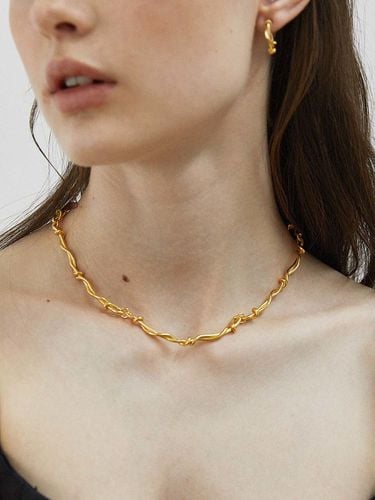 Essential Line 02N Necklace_ Gold - OOZE - Modalova