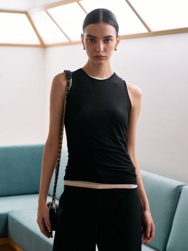 Cache Sleeveless - RENEJ - Modalova