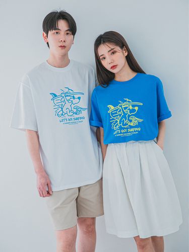 Oversized Surfing Dog T-Shirt _ 3 Colors - alvinclo - Modalova