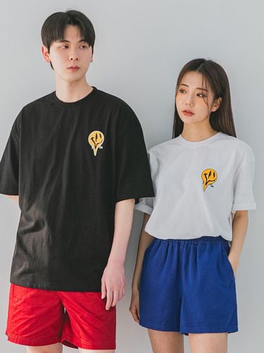 Oversized Roll Down Smile T-Shirt _ 2 Colors - alvinclo - Modalova