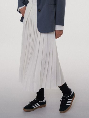 Pleated Long Skirt_White - tetu - Modalova