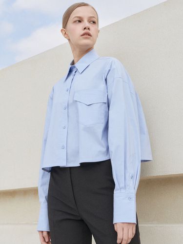 Oversized Pocket Detail Cropped Shirt - HACIE - Modalova