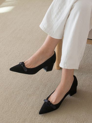 Heap Suede Leather Pumps kw2353 5cm - karen white - Modalova