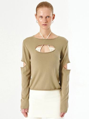 Cutting Hole Knit Top_Light Khaki - DIAGONAL - Modalova