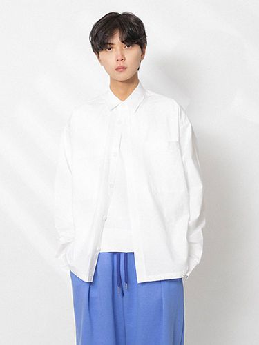 Buffy Logo Shirt [White] - FANACULT - Modalova