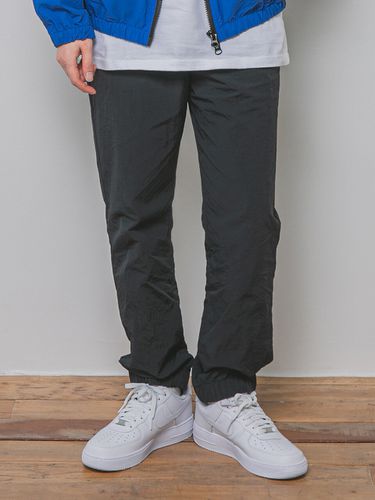 Basic Nylon Jogger Pants _ 2 Colors - alvinclo - Modalova