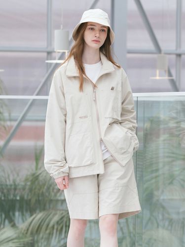 Gorpcore 2-Way Jacket / Off White - BIG UNION - Modalova