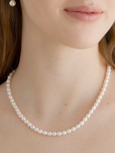 Natural Freshwater Pearl Necklace (6MM) - halden - Modalova