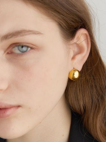 One Touch Ball Earrings_Gold Large - halden - Modalova