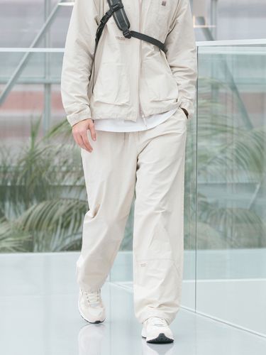 Gorpcore 2-Way Pant / Off White - BIG UNION - Modalova