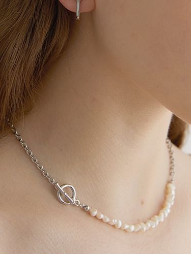 Pebble Freshwater Pearl Necklace_Silver - halden - Modalova