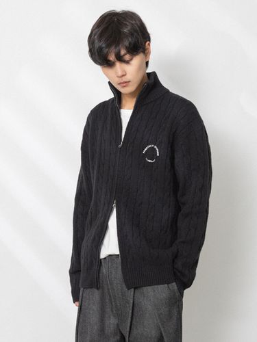 Solid Cable Turtle-neck Knit Zip-up [] - FANACULT - Modalova