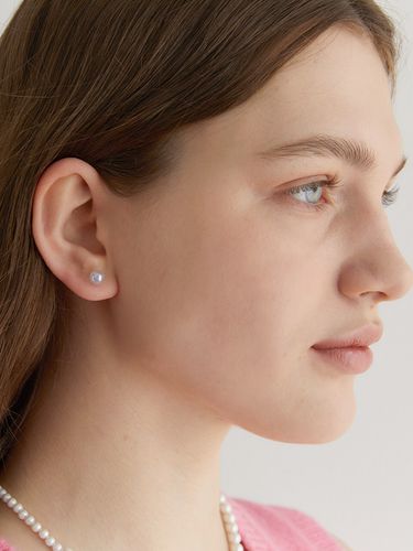 Simple Aurora Earrings (6MM) - halden - Modalova