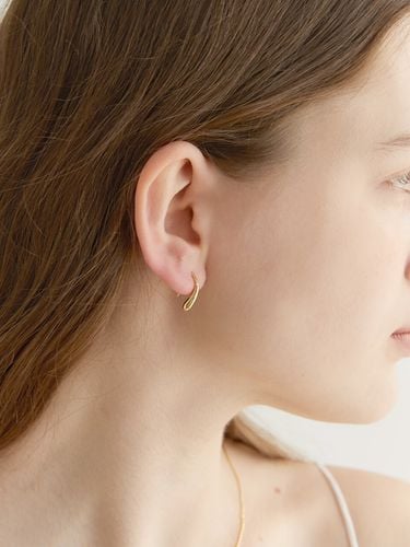 Simple Water Drop Earrings_Gold - halden - Modalova