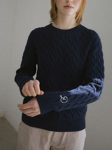 Sleeve Embroidery Cable Pullover_Navy - DAUGHTER - Modalova