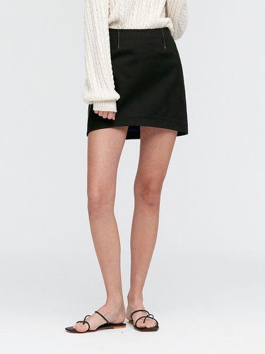 Asymmetrical Morning Cut Mini Skirt_Black - MONGDOL - Modalova