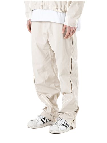 Inverted Incision Pants (Beige) - MASSNOUN - Modalova