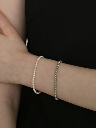 Pearl Bracelet_2 Colors - Less is more - Modalova