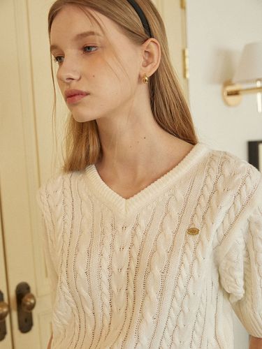 V-neck Cable Half Sleeve Sweater - NONLOCAL - Modalova