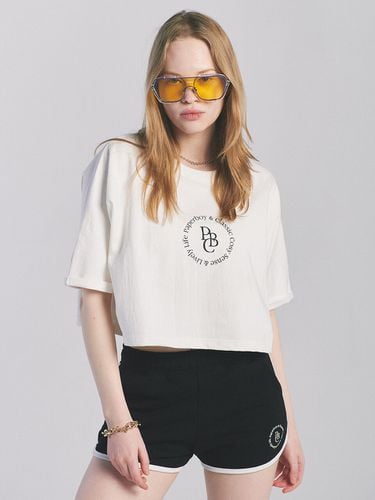 Crop Cozy Circle Short Sleeve T-shirt [] - PaperBoy - Modalova