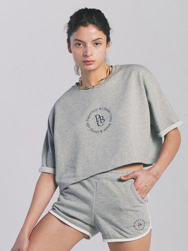 Crop Cozy Circle Short Sleeve T-shirt [] - PaperBoy - Modalova