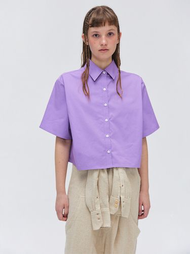 Wide Cropped Half Shirt_Violet - EZIO - Modalova