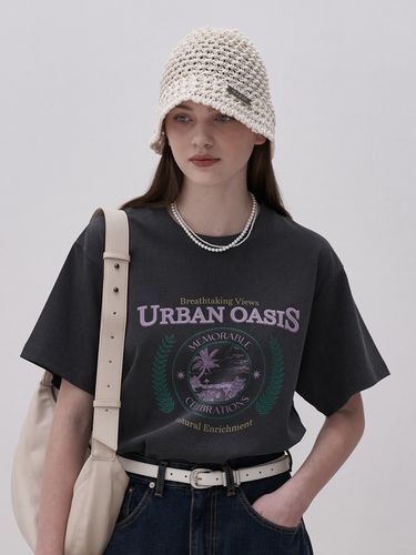 Urban Oasis T-shirt _ Charcoal - ELLIOTI - Modalova