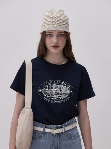 Resort Line Art T-shirt _ Navy - ELLIOTI - Modalova