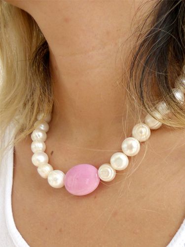 Pink Pink Gemstone Pearl Necklace - Fruta - Modalova