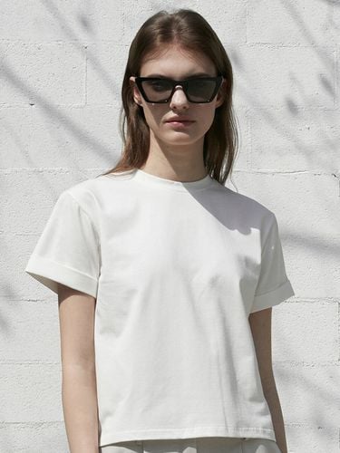 Roll Up Half T-shirt - ouie - Modalova