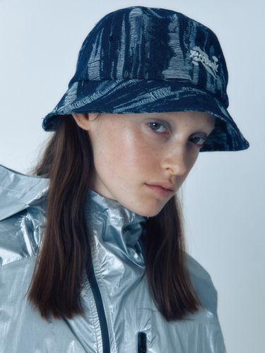 Destroyed Denim Bucket Hat_Raw Indigo - poesiedame - Modalova