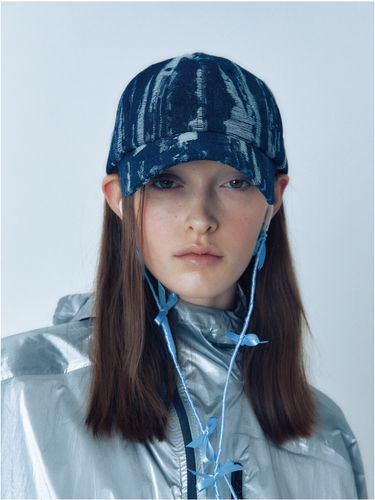 Destroyed Denim Cap_Raw Indigo - poesiedame - Modalova