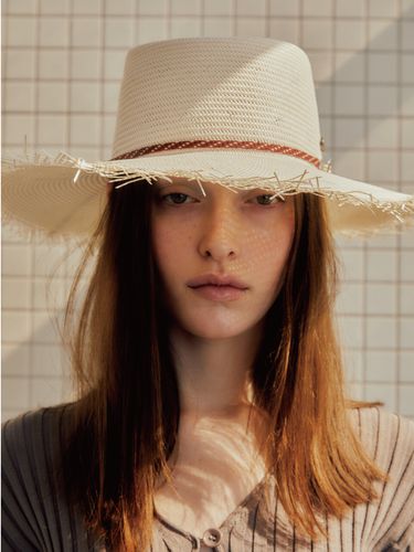 Leather Strap French Boater Hat_Ecru - poesiedame - Modalova