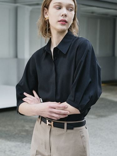 Voluminous Blouse_Black - MaLoupe - Modalova