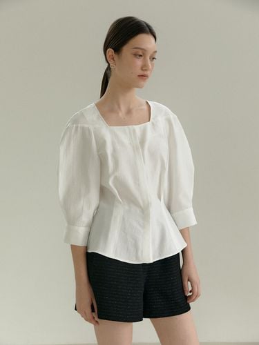 JULES Volume Sleeve Hourglass Fit Blouse_White - MANNON - Modalova