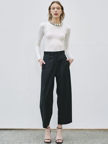 Light-weighted Round-fit Pants_Black - MaLoupe - Modalova