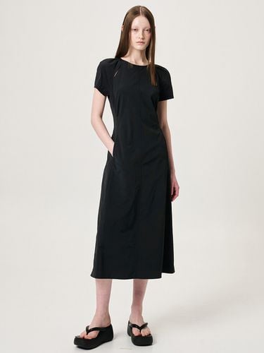 Raglan Slit Detail Dress_Black - ETMON - Modalova