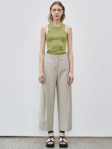 Light-weighted Round-fit Pants_Beige - MaLoupe - Modalova