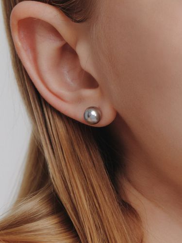 Light Grey Pearl Earring #LSE79 - LUNNE - Modalova